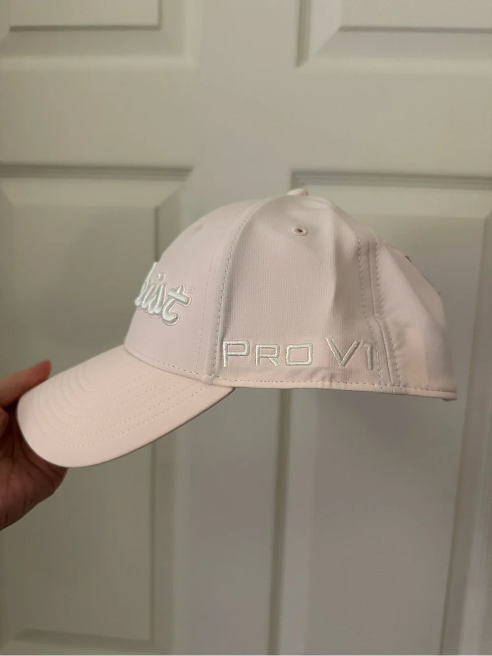 Titleist Women's Tour Performance Golf Hat - Pale Pink